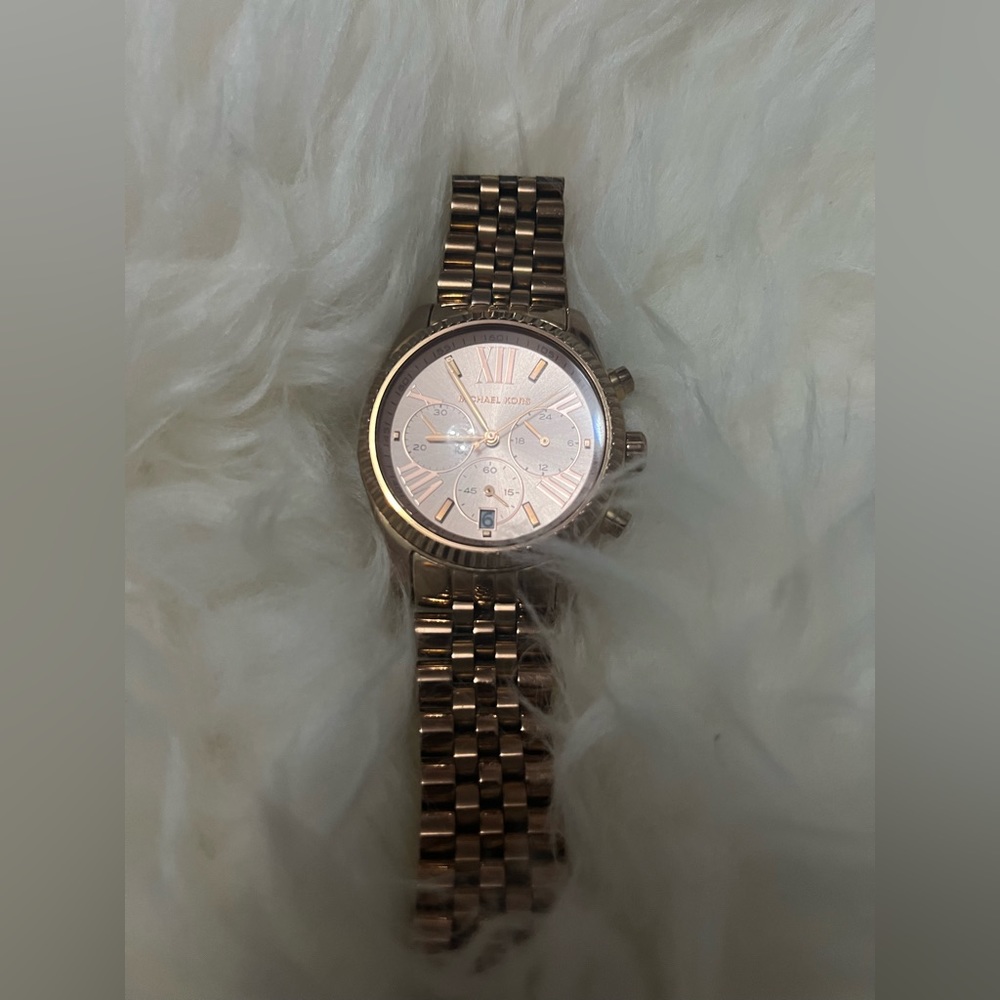 Michael Kors pink gold watch